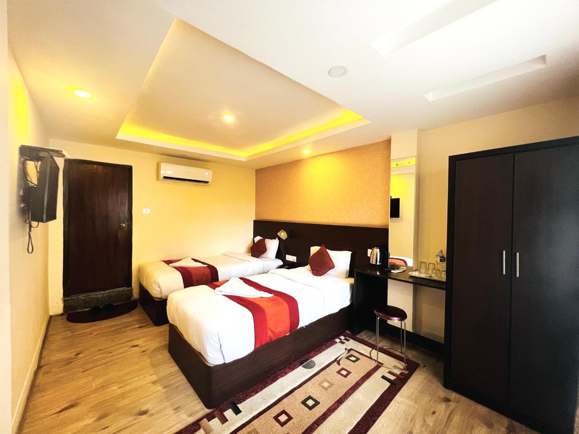Hotel Sapana Garden Thamel Катманду Екстериор снимка
