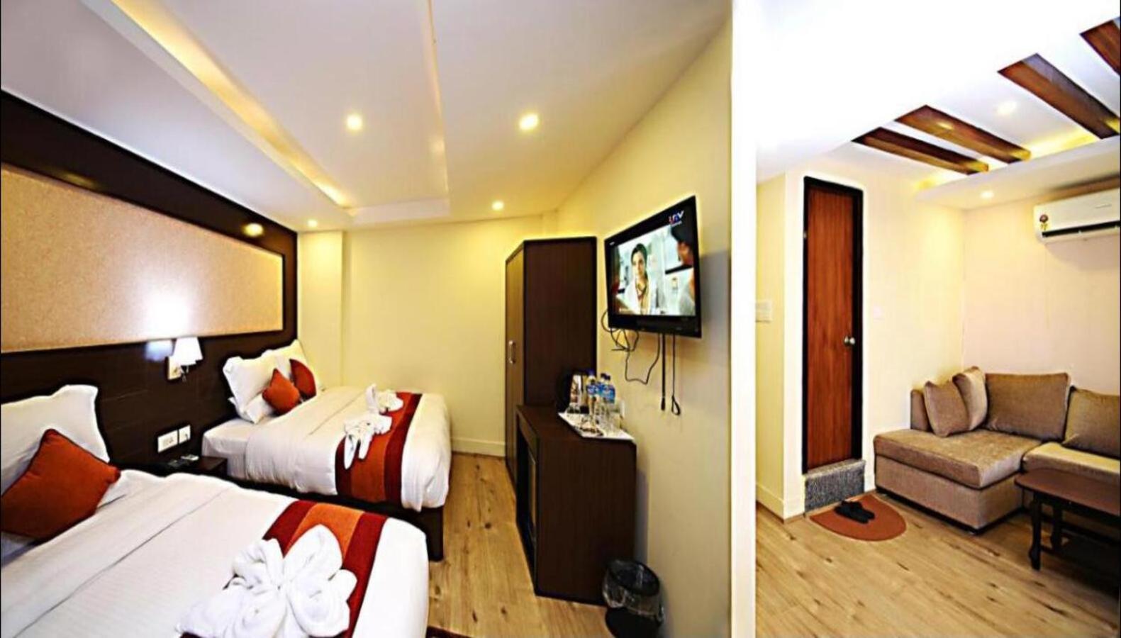 Hotel Sapana Garden Thamel Катманду Екстериор снимка