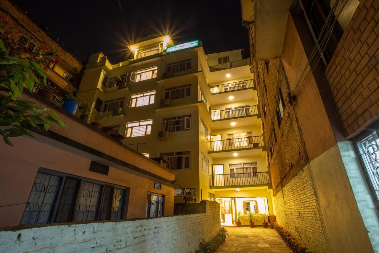 Hotel Sapana Garden Thamel Катманду Екстериор снимка