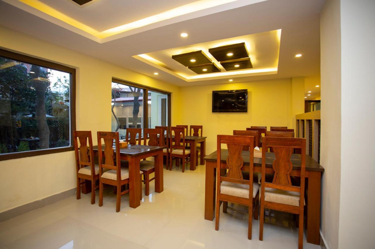 Hotel Sapana Garden Thamel Катманду Екстериор снимка