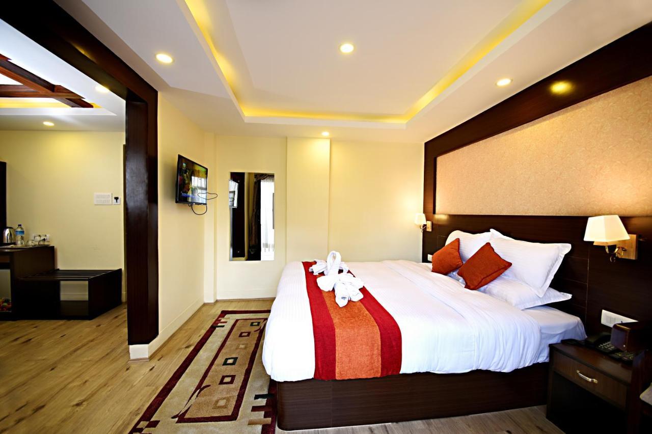 Hotel Sapana Garden Thamel Катманду Екстериор снимка