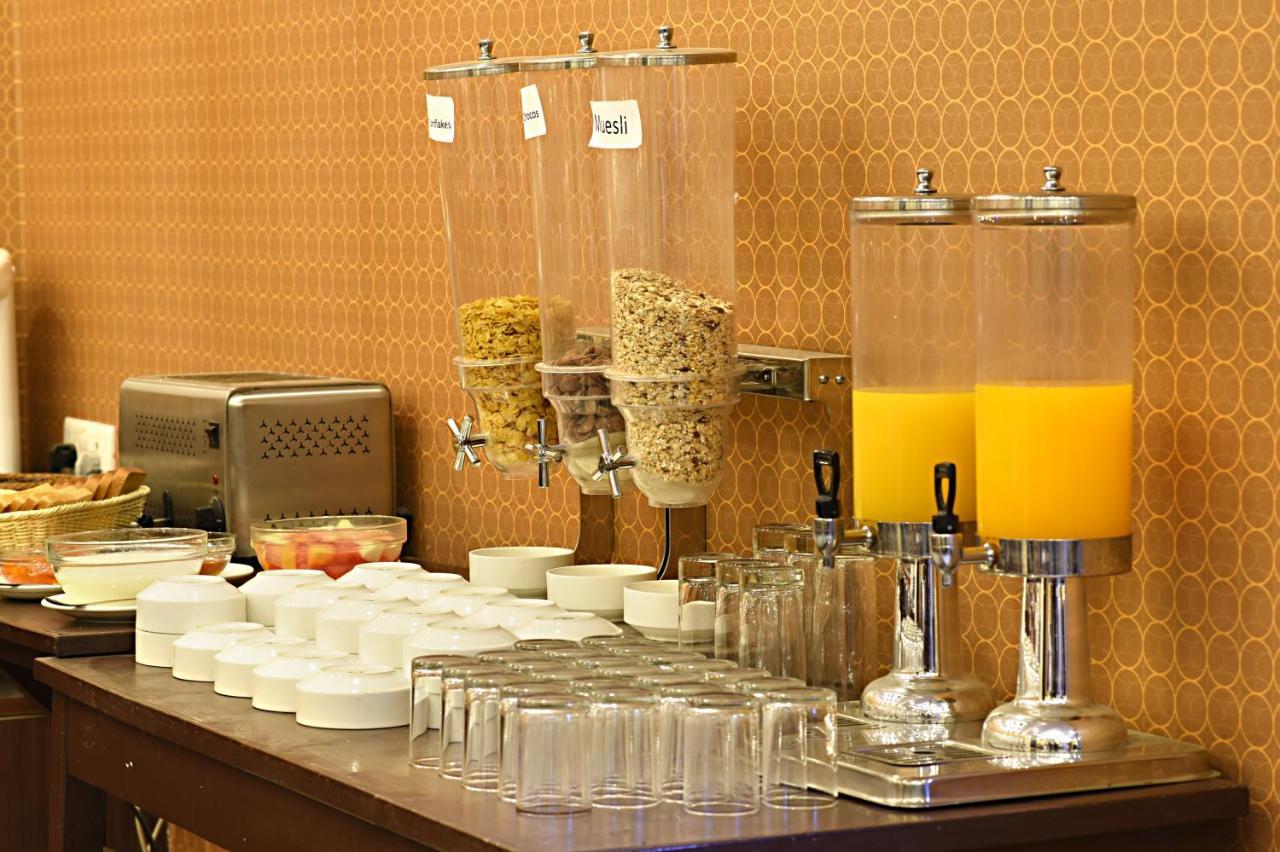Hotel Sapana Garden Thamel Катманду Екстериор снимка
