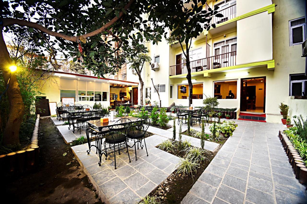 Hotel Sapana Garden Thamel Катманду Екстериор снимка