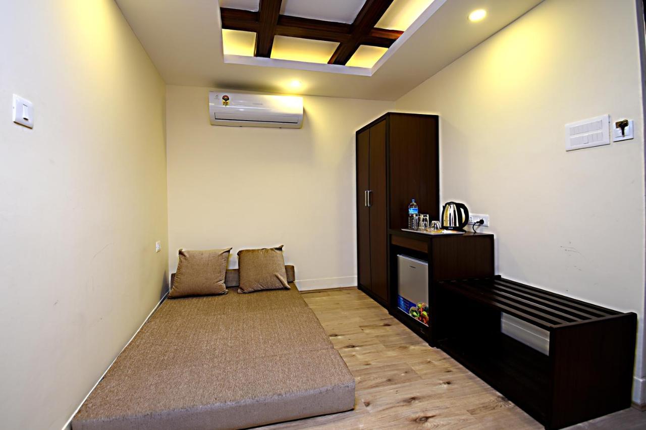 Hotel Sapana Garden Thamel Катманду Екстериор снимка